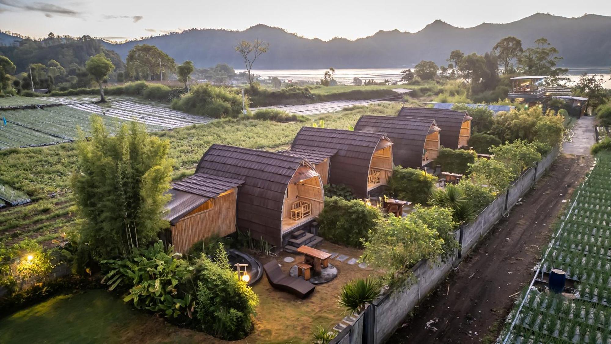 Tegal Bamboo Cottages & Private Hot Spring Baturaja  Экстерьер фото